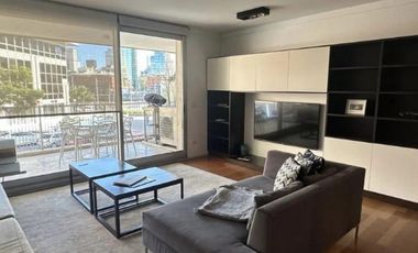Venta Departamento 4 ambientes  Forum Puerto Madero - Vista al Dique Amplio Balcon. Cochera y Bau.