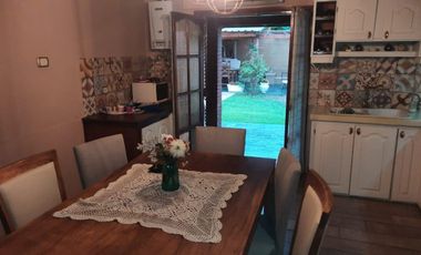 Casa en  venta tres dormitorios, patio, piscina en Junin.