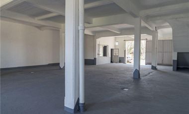 Depósito en  Ensenada a mts del Puerto y Zona Franca