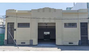 Depósito en  Ensenada a mts del Puerto y Zona Franca