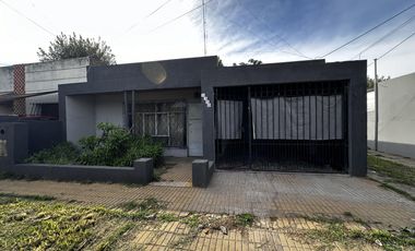Casa en  Barrio Sarmiento