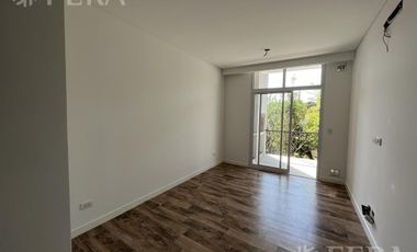 Venta de Departamento 2 ambientes con balcón y parrilla en Bernal