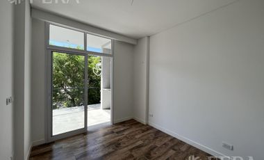 Venta de Departamento 2 ambientes con balcón y parrilla en Bernal