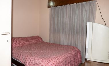 VENTA - 2 casas - sobre ruta 9 - Roldán