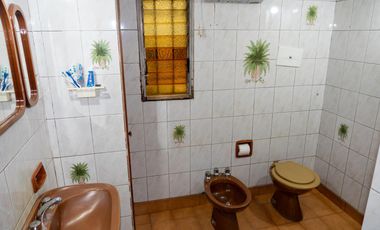 VENTA - 2 casas - sobre ruta 9 - Roldán