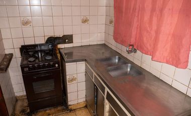 VENTA - 2 casas - sobre ruta 9 - Roldán