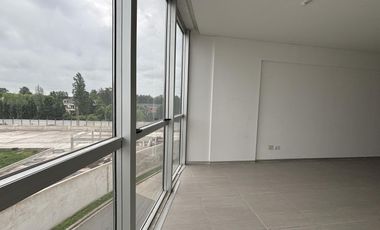 Oficina en Alquiler en Agora III, 46 Plaza, Pilar