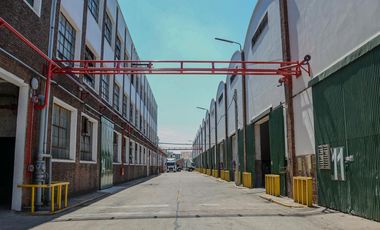 Alquiler - Depósito - 1200 m2 - Bernal