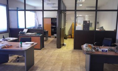 Depósito en Venta en  Lanús sobre terreno de 8510mts