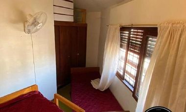 Casa con dos dormitorios a la venta en Santa Teresita - Calle 33 esquina 5