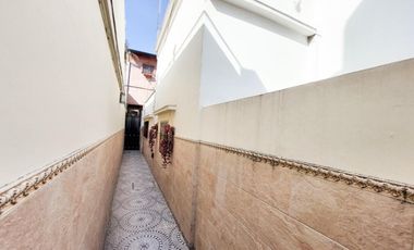 PH en venta - 4 Dormitorios 2 Baños - Cochera - Local -180Mts2 - Avellaneda