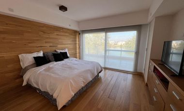 venta Casa en El Canton a la laguna 8 ambientes