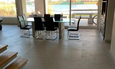 venta Casa en El Canton a la laguna 8 ambientes