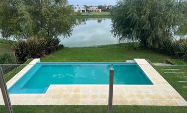 venta Casa en El Canton a la laguna 8 ambientes