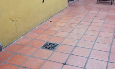 Casa lote ppio. en esquina-2 patios grandes