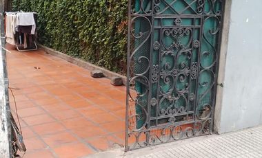 Casa lote ppio. en esquina-2 patios grandes