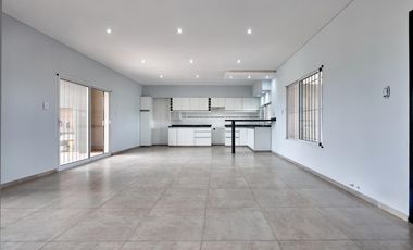 VENTA/PERMUTA - Casa - 2 dormitorios - Patios y pileta - Las Fincas de Ibarlucea, Ibarlucea