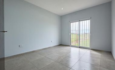 VENTA/PERMUTA - Casa - 2 dormitorios - Patios y pileta - Las Fincas de Ibarlucea, Ibarlucea