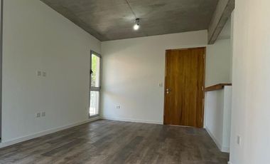 VENTA de Departamento 3 AMBIENTES con jardin y  parrilla. Bio Condominio.