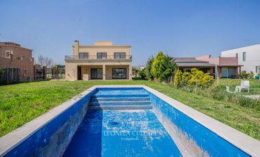 Casa en venta - Altos de Campo grande - Pilar