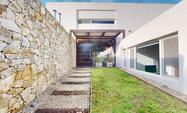 Casa en Venta - Residencial 1 Lote 42 de Costa Esmeralda - Super oportunidad