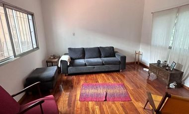 Casa en venta - 4 Dormitorios 3 Baños - Cochera - 270Mts2 - Echeverría