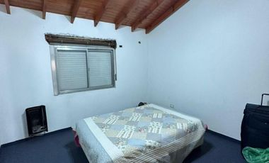 Casa en venta - 4 Dormitorios 3 Baños - Cochera - 270Mts2 - Echeverría