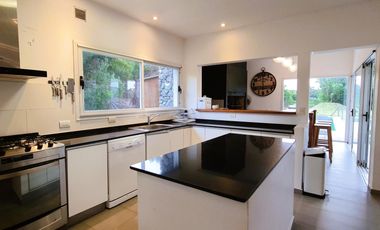 Casa en Venta Costa Esmeralda