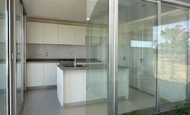Casa en  Alvear