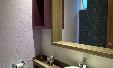 Tizapán San Ángel, Casa en venta sobre avenida principal