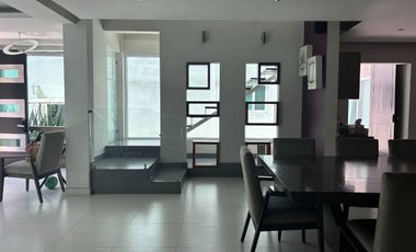 Tizapán San Ángel, Casa en venta sobre avenida principal