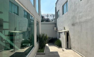 Tizapán San Ángel, Casa en venta sobre avenida principal