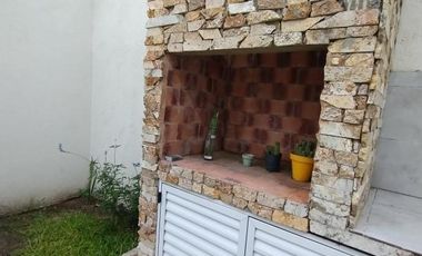 Dúplex en venta - 3 Dormitorios 2 Baños - Cochera - 75Mts2 - Ituzaingó