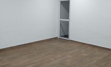 Dúplex en venta - 3 Dormitorios 2 Baños - Cochera - 75Mts2 - Ituzaingó