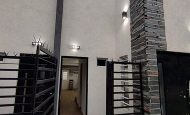Dúplex en venta - 3 Dormitorios 2 Baños - Cochera - 75Mts2 - Ituzaingó