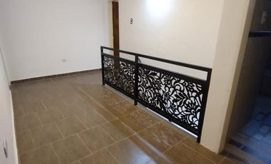 Dúplex en venta - 3 Dormitorios 2 Baños - Cochera - 75Mts2 - Ituzaingó