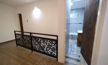 Dúplex en venta - 3 Dormitorios 2 Baños - Cochera - 75Mts2 - Ituzaingó