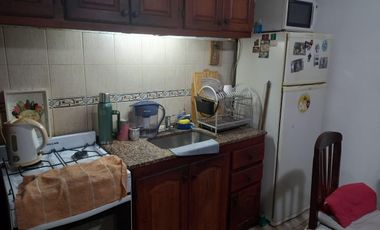Galpon con Dpto-.290m2-Tolosa 8 e/ 529 y 530-La Plata-Venta