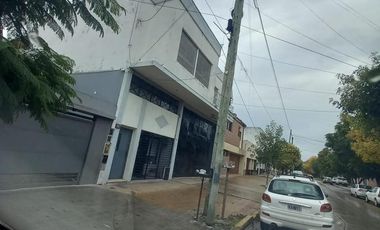 Galpon con Dpto-.290m2-Tolosa 8 e/ 529 y 530-La Plata-Venta