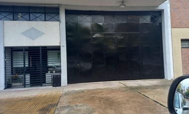 Galpon con Dpto-.290m2-Tolosa 8 e/ 529 y 530-La Plata-Venta