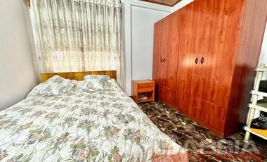 CASA IMPECABLE DESARROLLADA EN DOS PLANTAS, 3 DORMITORIOS, PATIO, GARAGE, TERRAZA