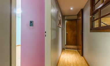 VENTA Casa 5 ambientes Barrio Versalles , patio y cochera para dos autos  PERMUTA - APTO CREDITO
