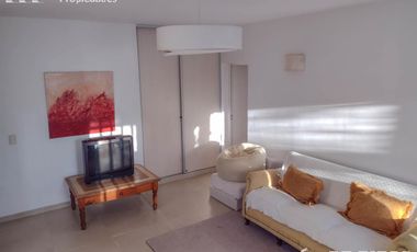 Muy linda casa en venta con rápida salida al mar en Barrio Residencial II – Costa Esmeralda