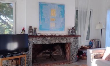 Muy linda casa en venta con rápida salida al mar en Barrio Residencial II – Costa Esmeralda