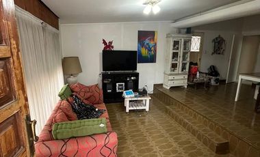 Vendo PH en calle Río Colorado, Barrio Provincias Unidas