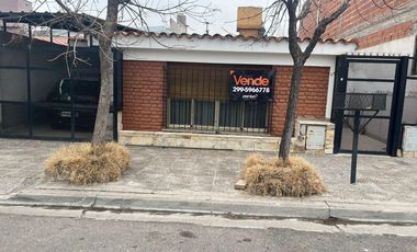 Vendo PH en calle Río Colorado, Barrio Provincias Unidas
