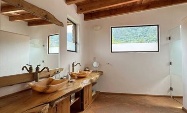 CASA CON ARQUITECTURA ORGÁNICA Y VISTA PANORÁMICA AL TEPOZTECO
