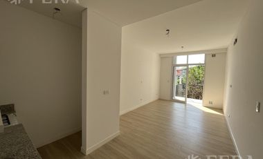 Venta de Departamento 1 ambiente con balcón y parrilla en Bernal