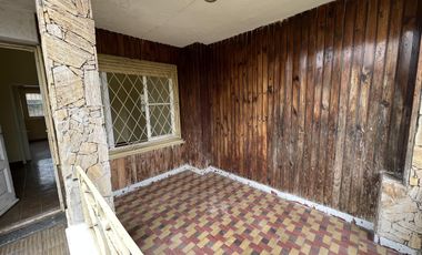 Casa en venta con terreno amplio - Moron