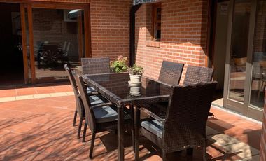 Casa - 6 ambientes con Cochera - Villa Gesell - VENTA